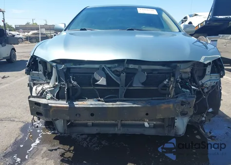 2010 Toyota Camry Hybrid из США, поврежденный, VIN 4T1BB3EK2AU121908